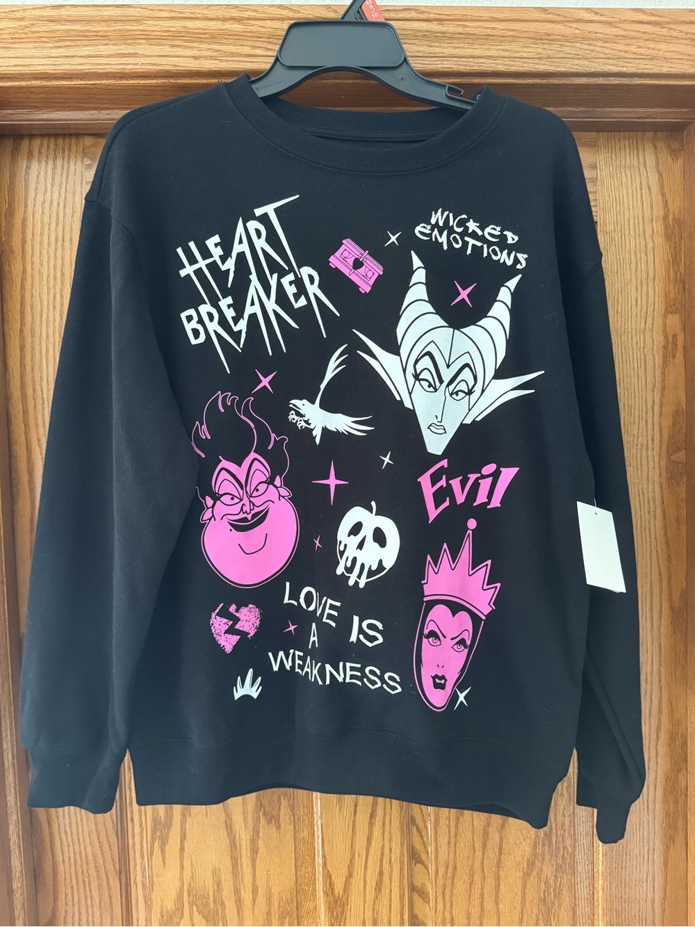 Black Disney Villains Graphic Sweatshirt - Heart Breaker